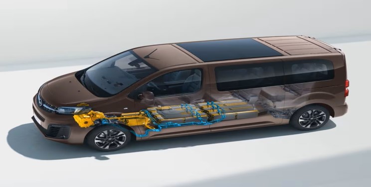 Opel_Zafira_E-Life_L3
