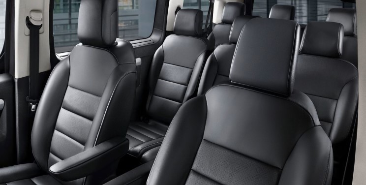 Opel_Zafira_E-Life_L3